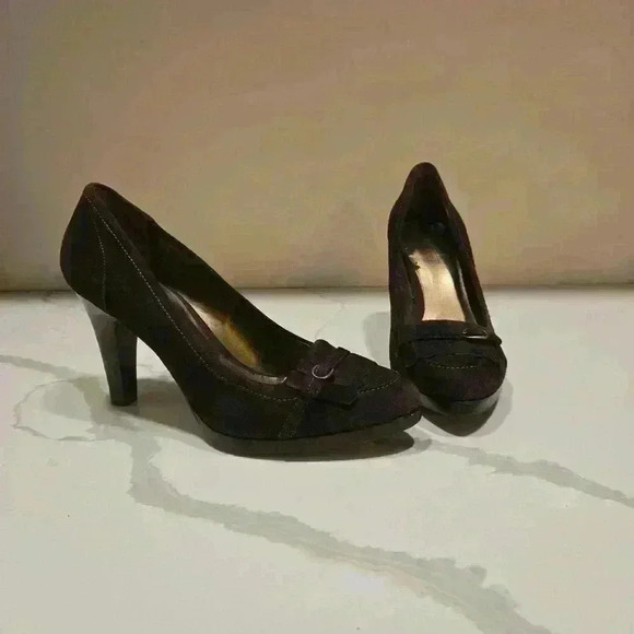 Ann Taylor Loft Kiltie Buckle Stacked Platform Heel Brown Suede Womens Size 8.5 - Picture 1 of 6